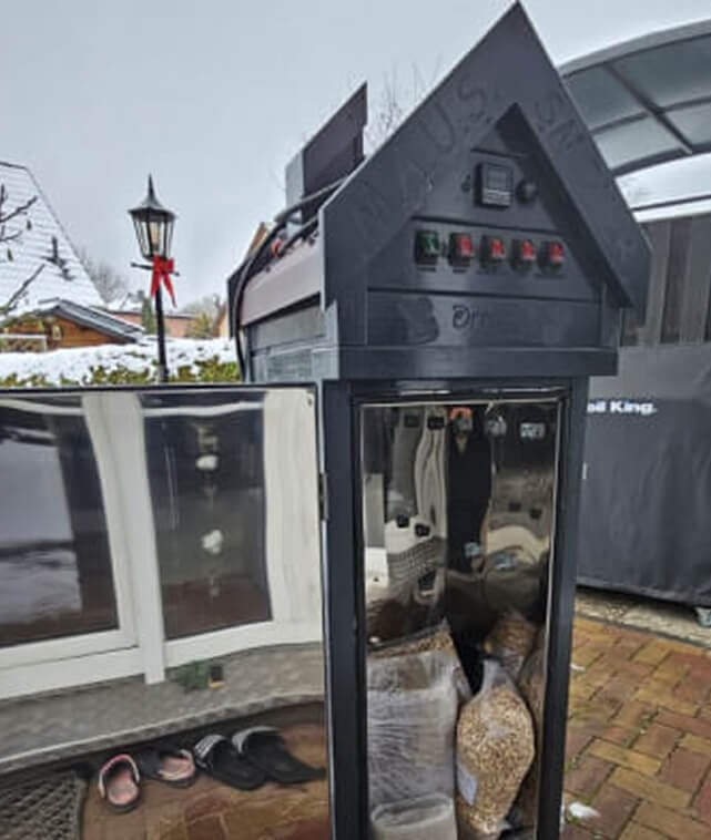 Vopsea închisă (grafit, negru mat)